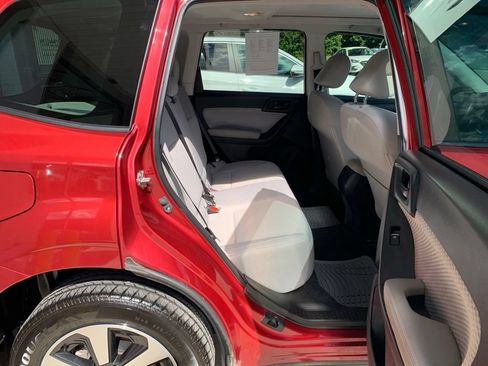 Used 2018 Subaru Forester 2.5i Premium AWD/4WD image 19