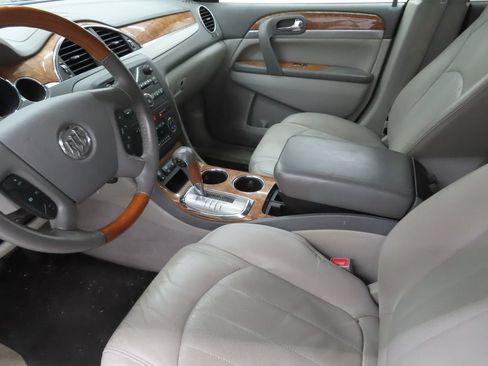 Used 2011 Buick Enclave CXL FWD image 19