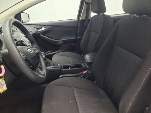 Used 2018 Ford Focus SE image 17