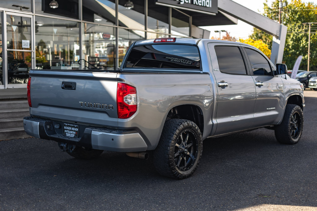 Used 2018 Toyota Tundra Limited w/ Limited Premium Package AWD/4WD image 7