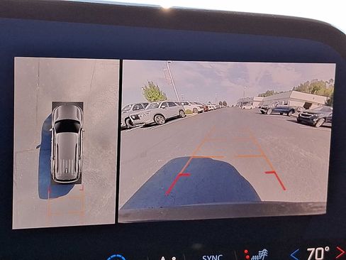 Used 2024 Chevrolet Traverse Z71 w/ Enhanced Driving Package AWD/4WD image 19