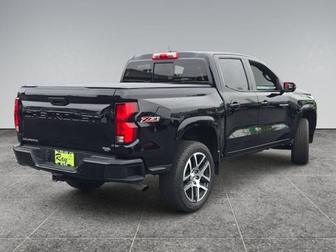 Used 2023 Chevrolet Colorado Z71 w/ Z71 Convenience Package 2 AWD/4WD image 11