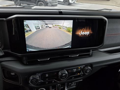 New 2026 Jeep Wrangler Unlimited Rubicon image 12