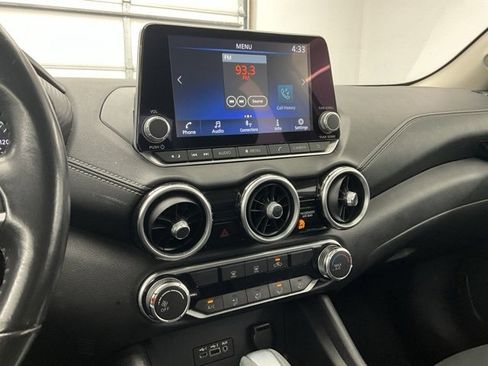 Used 2022 Nissan Sentra SV image 8