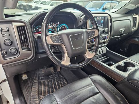Used 2019 GMC Sierra 3500 Denali w/ Duramax Plus Package image 16