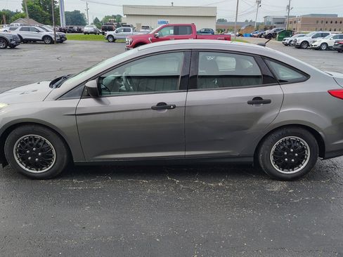 Used 2014 Ford Focus S FWD image 8
