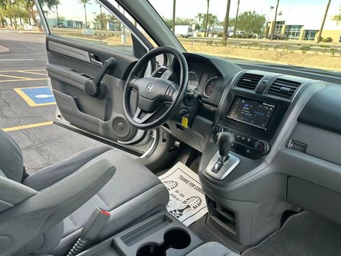 Used 2011 Honda CR-V LX image 19