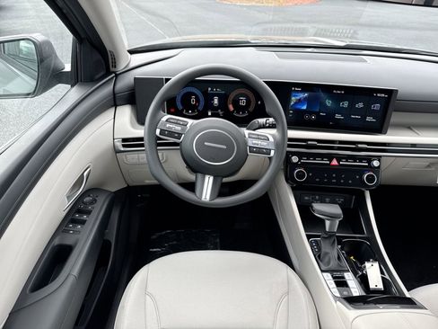 New 2026 Hyundai Tucson SEL image 17