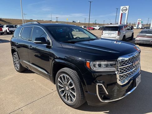 Used 2020 GMC Acadia Denali w/ Technology Package image 4