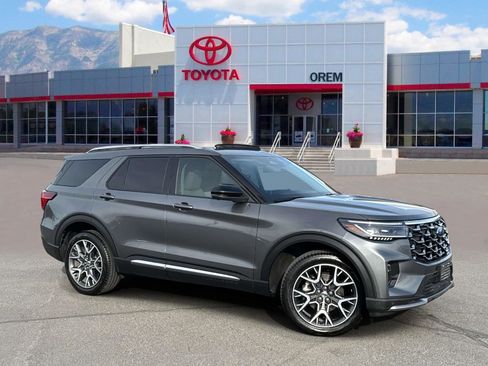 Used 2025 Ford Explorer Platinum w/ Ultimate Package AWD/4WD image 1