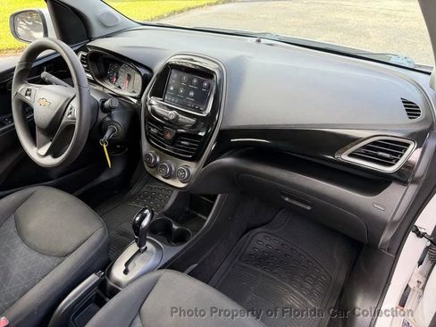Used 2021 Chevrolet Spark LT image 37