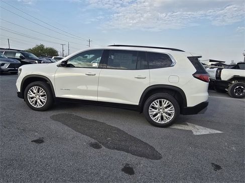 New 2026 GMC Acadia Elevation image 8