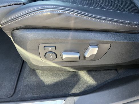 Used 2023 BMW X5 sDrive40i w/ Parking Assistance Package image 15