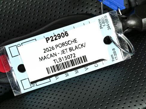 New 2026 Porsche Macan AWD/4WD image 40
