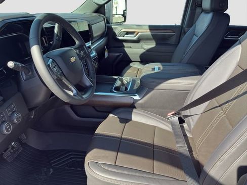 New 2026 Chevrolet Silverado 3500 High Country w/ High Country Premium Package image 9
