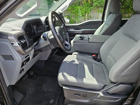 Used 2025 Ford F150 XLT w/ Equipment Group 301A Standard AWD/4WD image 19