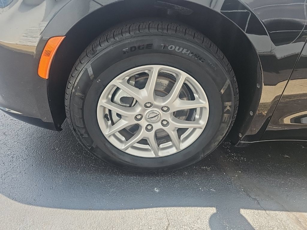 Used 2025 Chrysler Pacifica Select FWD image 8