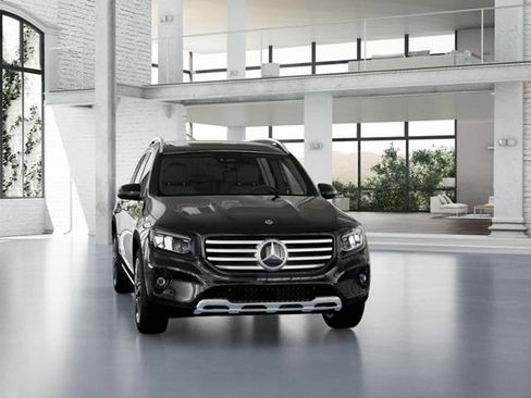 Certified 2026 Mercedes-Benz GLB 250 image 8