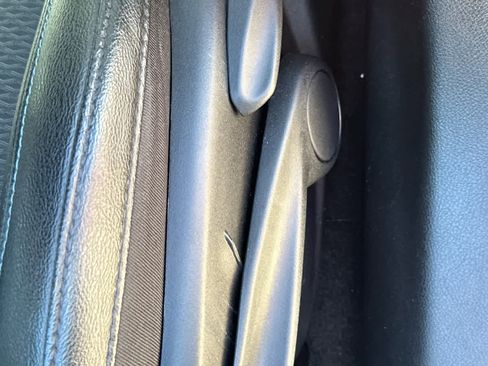 Used 2024 Jeep Compass Latitude image 25