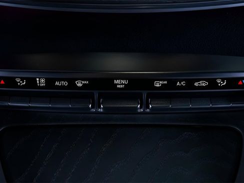 Used 2020 Mercedes-Benz AMG GT 53 w/ Driver Assistance Package image 49