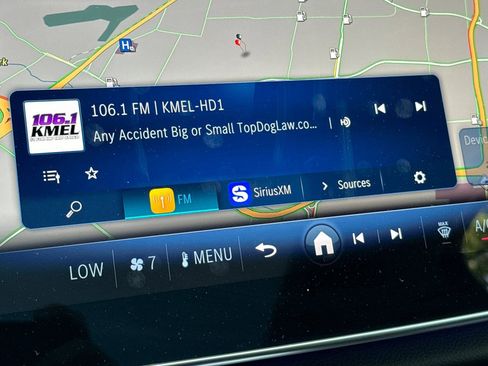 Used 2025 Mercedes-Benz E 350 4MATIC Sedan image 17