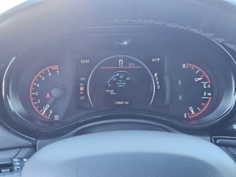 Used 2023 Dodge Durango SXT image 12