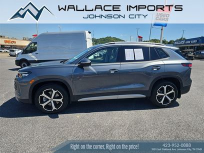Used 2025 Volkswagen Tiguan SE