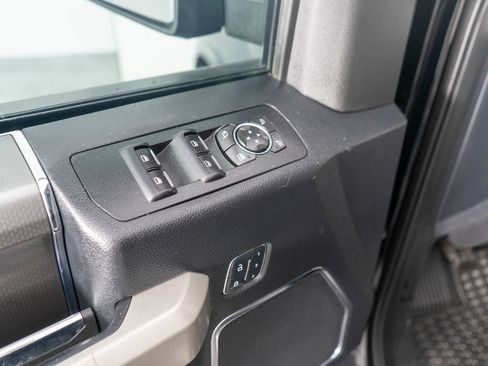Used 2017 Ford F150 Lariat AWD/4WD image 24