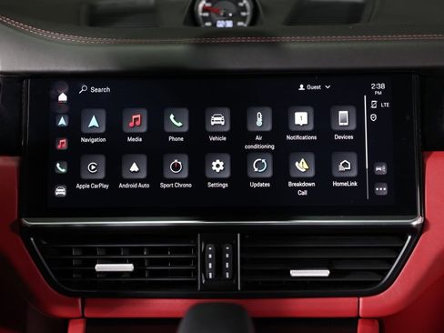 Used 2022 Porsche Cayenne Turbo image 40