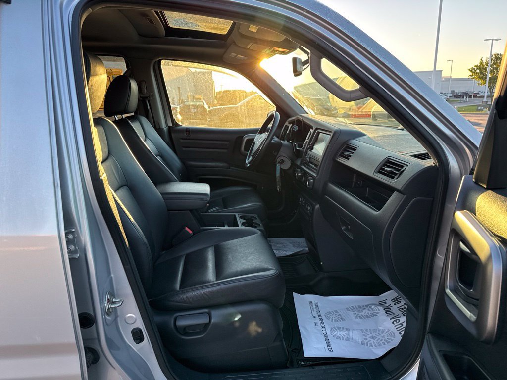 Used 2014 Honda Ridgeline SE image 42