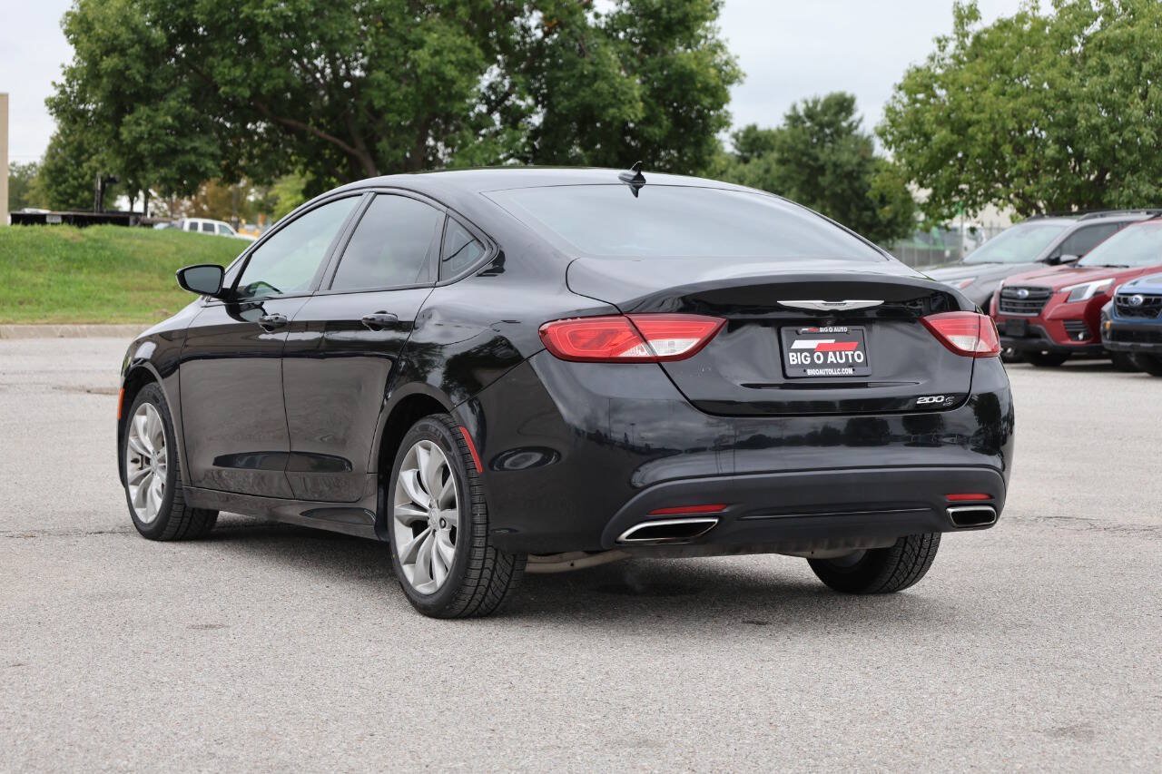 Used 2015 Chrysler 200 S w/ Navigation & Sound Group I FWD image 11