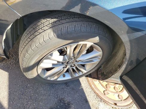 Used 2015 Toyota Camry SE image 8