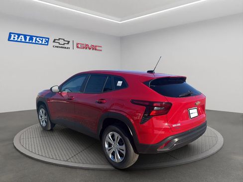 New 2026 Chevrolet Trax LS image 7