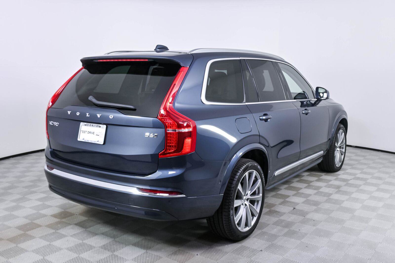Certified 2024 Volvo XC90 B6 Plus w/ Protection Package AWD/4WD image 27