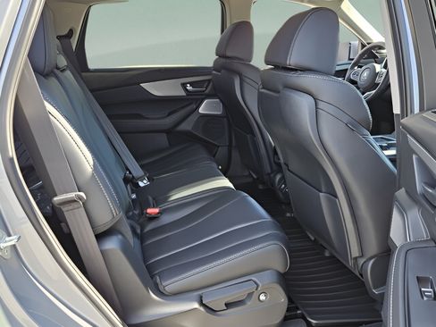 Used 2026 Acura MDX FWD w/ Technology Package image 16