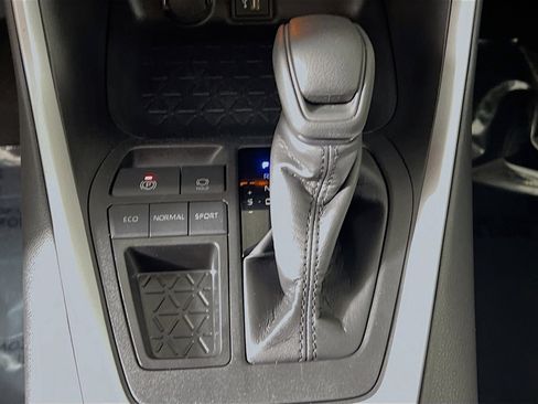 Used 2024 Toyota RAV4 XLE FWD image 24