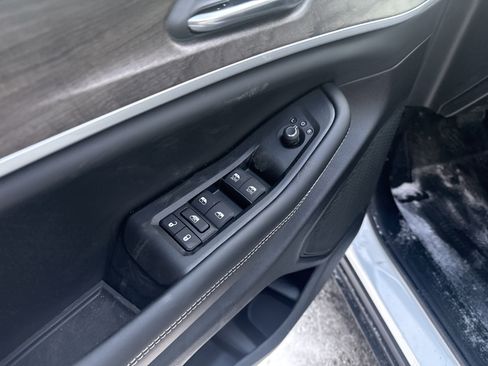 New 2026 Jeep Grand Cherokee Altitude image 16