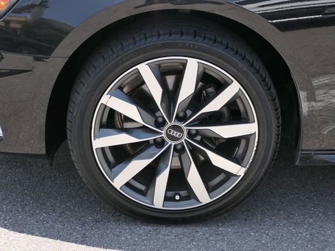 Used 2022 Audi A4 2.0T Premium Plus image 11