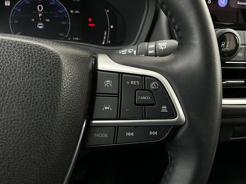 Used 2025 Toyota Grand Highlander XLE image 37