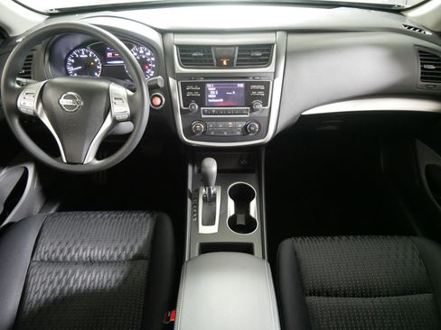 Used 2016 Nissan Altima 2.5 S w/ Power Driver Seat Package image 10