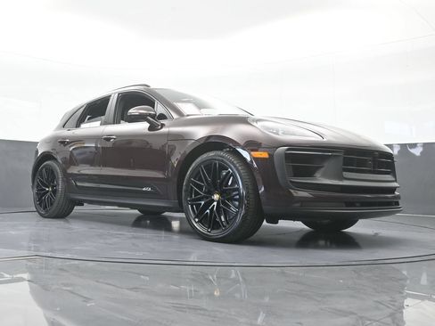 Used 2025 Porsche Macan GTS AWD/4WD image 67