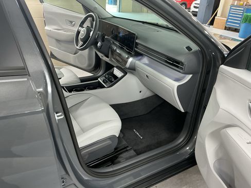 Used 2026 Hyundai Kona SEL Premium AWD/4WD image 16