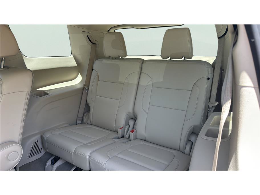 Used 2023 GMC Acadia Denali AWD/4WD image 12
