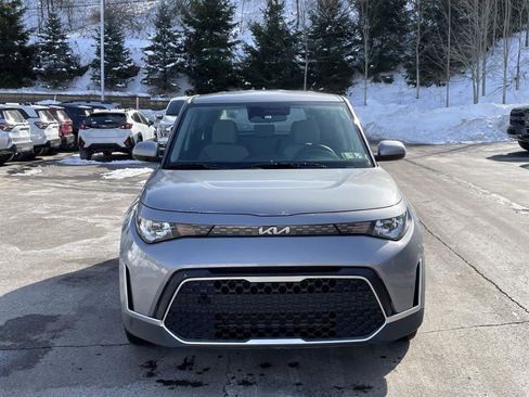 Used 2023 Kia Soul LX image 5