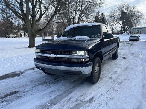 Used 2001 Chevrolet Silverado 1500 LT w/ Firm Ride Suspension Pkg image 1