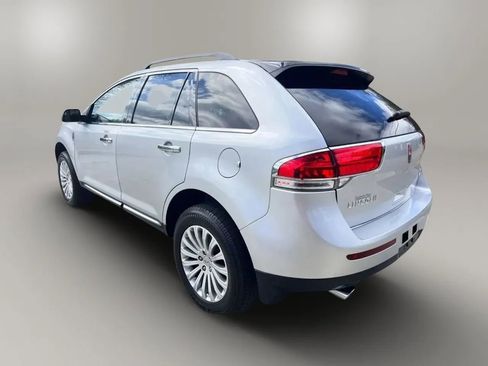 Used 2015 Lincoln MKX FWD w/ Walnut Swirl Wood Package image 8