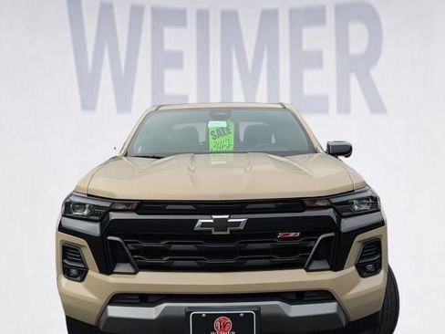 Used 2023 Chevrolet Colorado Z71 w/ Advanced Trailering Package AWD/4WD image 8