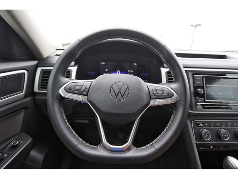 Used 2022 Volkswagen Atlas SE image 15