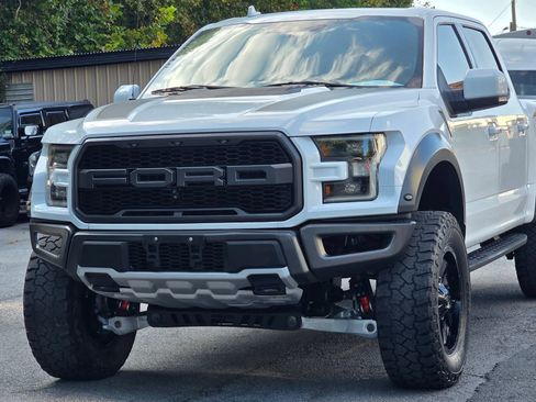 Used 2019 Ford F150 Raptor w/ Equipment Group 802A Luxury AWD/4WD image 2