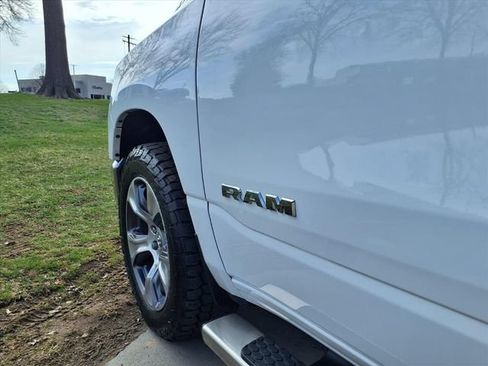 Used 2023 RAM 1500 Laramie AWD/4WD image 12